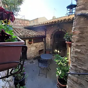 http://la-casetta-de-sotto.hotels-perugia.com