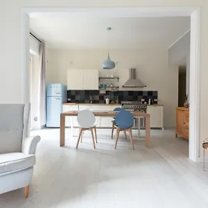  Apartment Porta Volta Bright And Roomy Flat