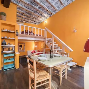 https://quirinale-apartment-1.it-romehotels.com